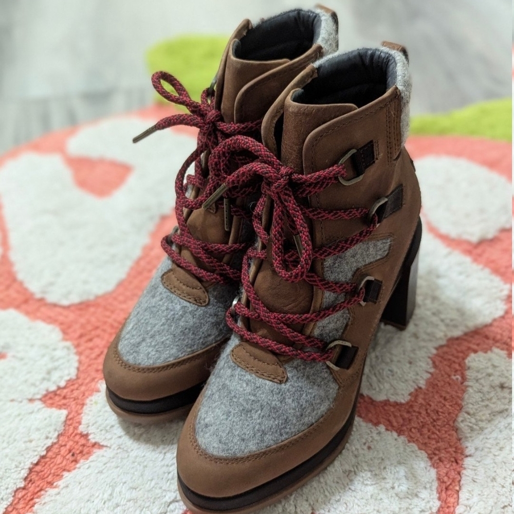 Sorel Women's Blake Lace Up High Heel Booties Size 8